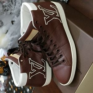 Louis Vuitton sneakers size 10 brown leather